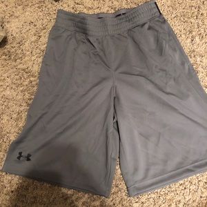 Men’s small Under Armor athletic shorts